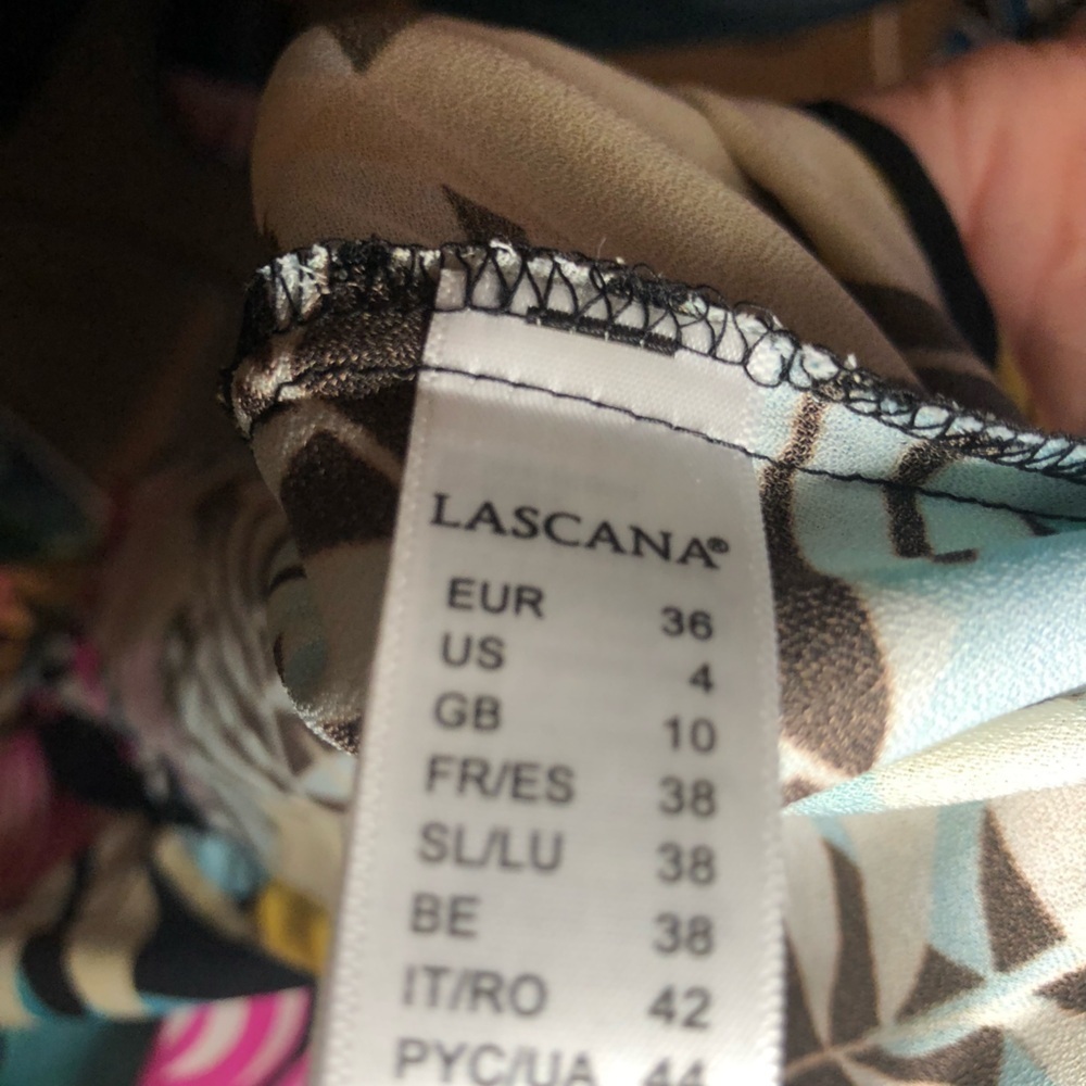 Colorful Halter Neck Dress - Picture 15 of 16